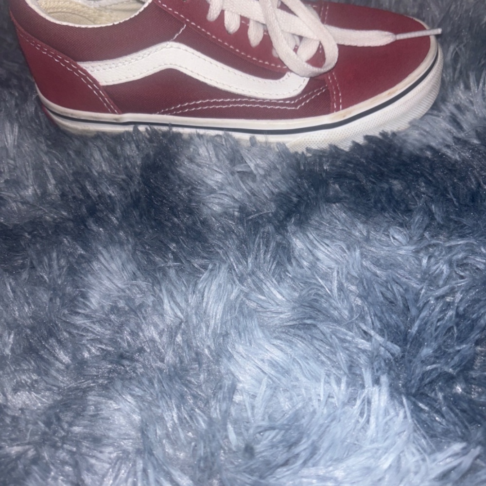 Vans - Picture 2 of 5